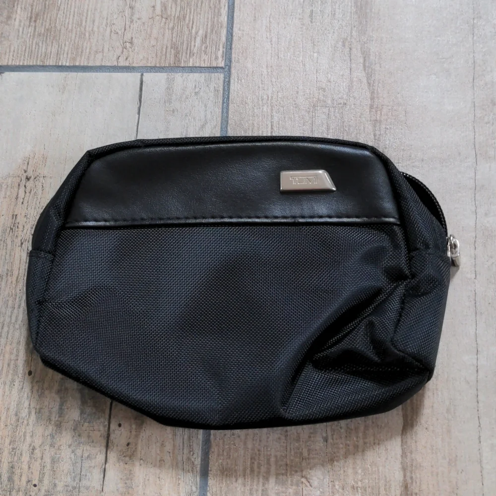 Tumi for Delta Small Toiletries Zip Pouch